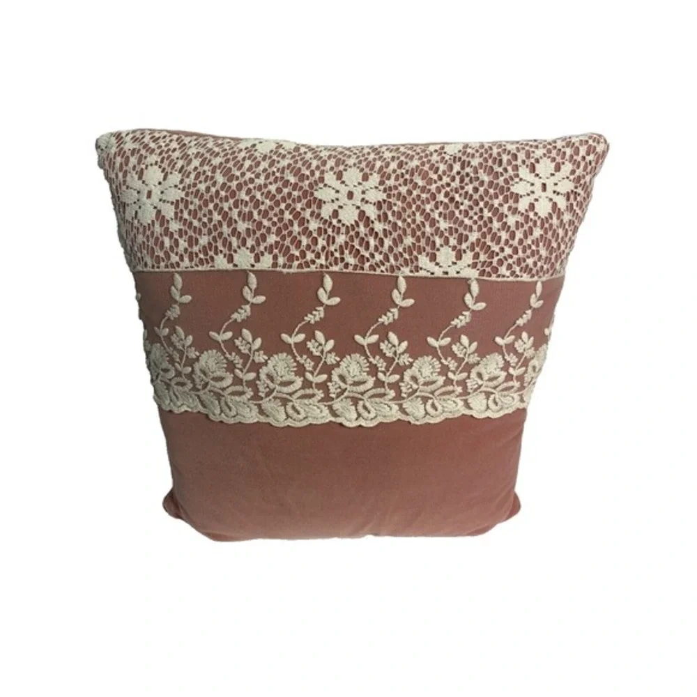 THROW PILLOW pink vintage white lace‎ 16 x 16 inches